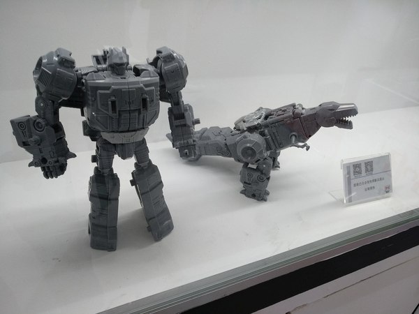 Black Mamba Unofficial Third Party Merchandise Roundup   Oversize KO POTP Dinobots And More 21 (21 of 32)